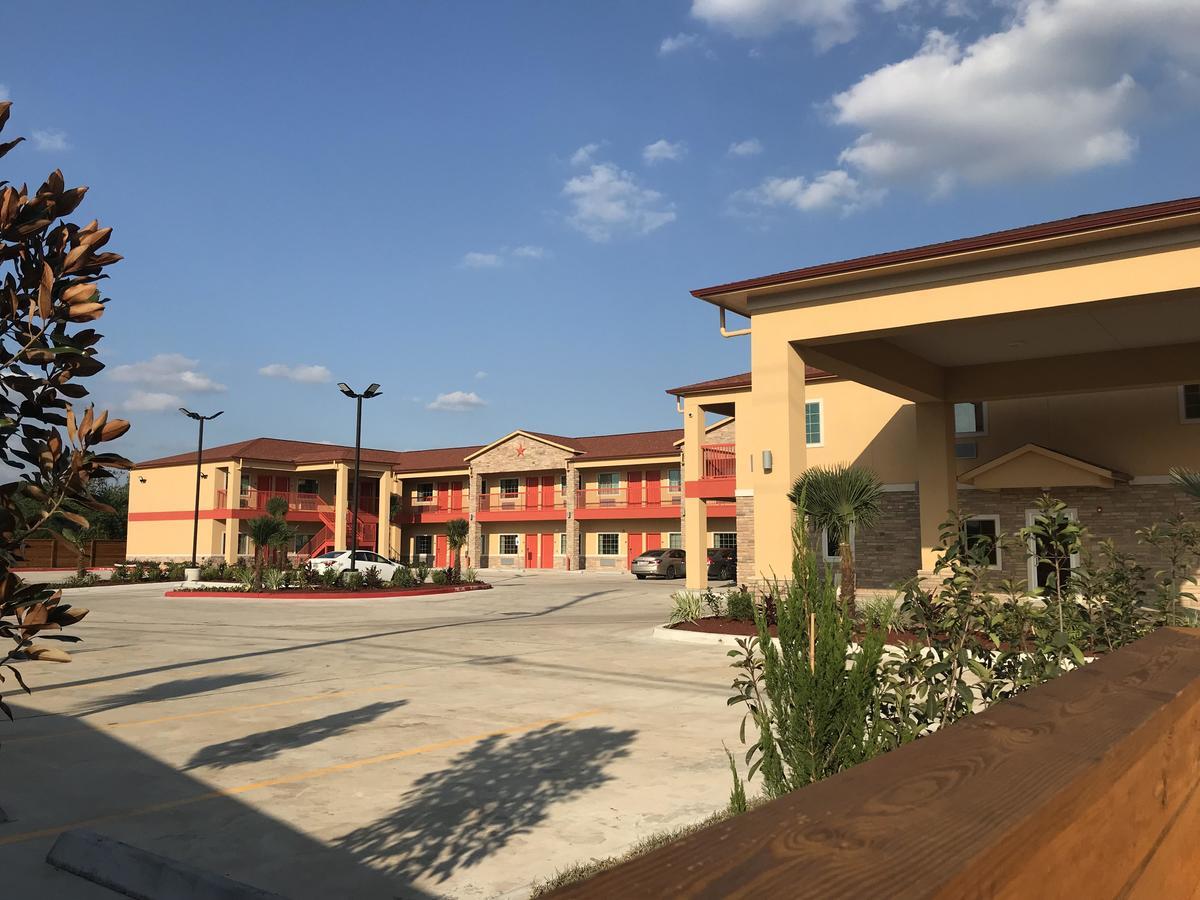 Scottish Inn & Suites - Iah Airport ハンブル エクステリア 写真