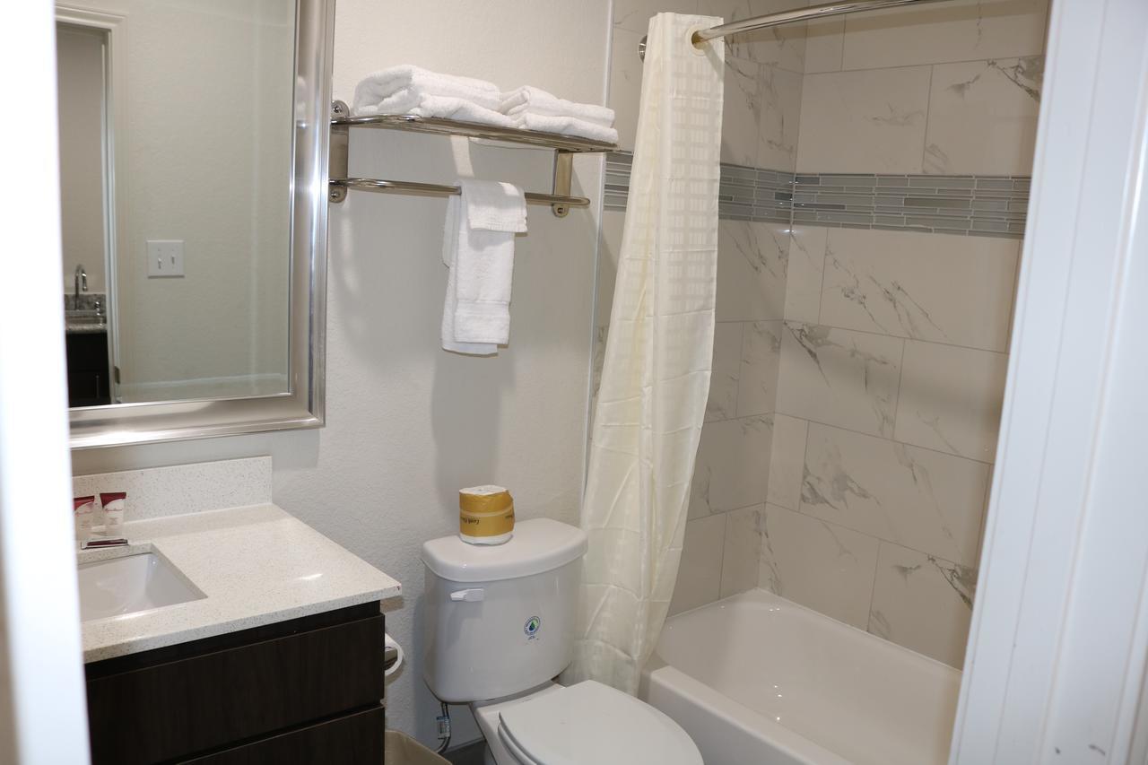 Scottish Inn & Suites - Iah Airport ハンブル エクステリア 写真