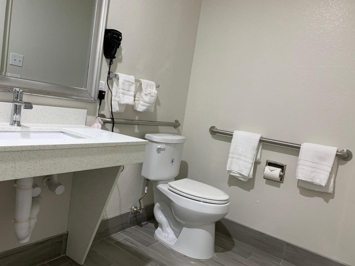 Scottish Inn & Suites - Iah Airport ハンブル エクステリア 写真
